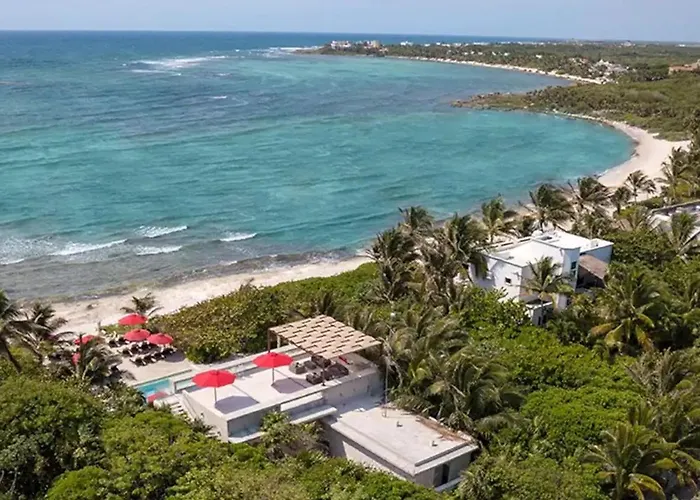 Luumha Private Hot Tub 7 Rooftop Pools Access